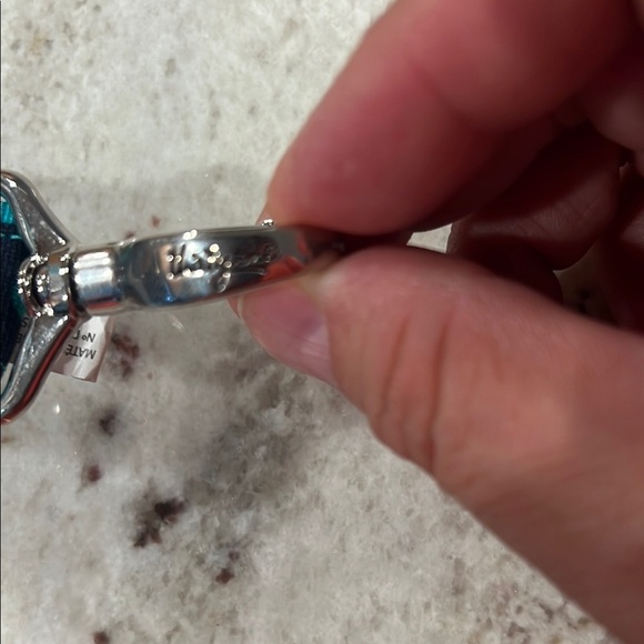 Thirty-One Blue Navy Lotsa Dots
Hang it up key fob - Picture 4 of 7